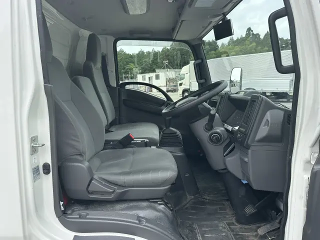 いすゞ エルフ 2RG-NPR88AM(2WD)の写真22