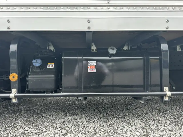 いすゞ エルフ 2RG-NPR88AM(2WD)の写真40