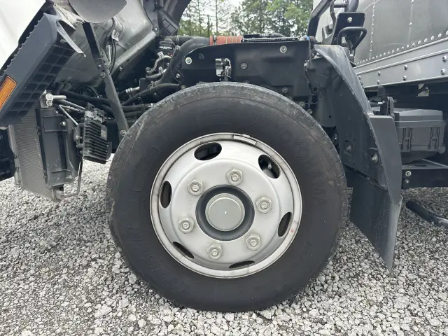 いすゞ エルフ 2RG-NPR88AM(2WD)の写真50