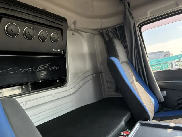 いすゞ ギガ QKG-CYJ77B(8x4)の写真16