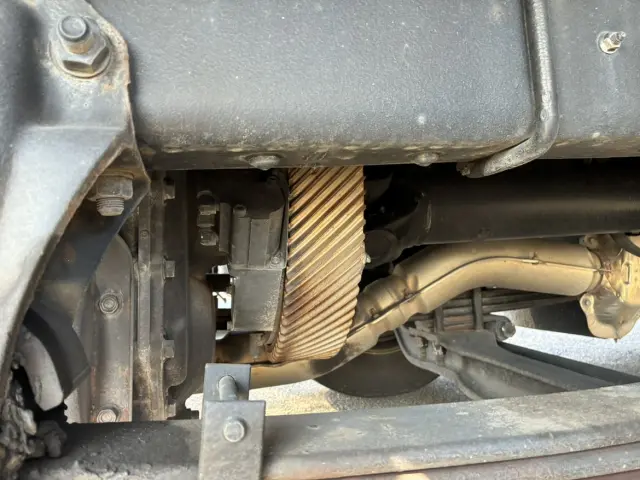 いすゞ ギガ QKG-CYJ77B(8x4)の写真19