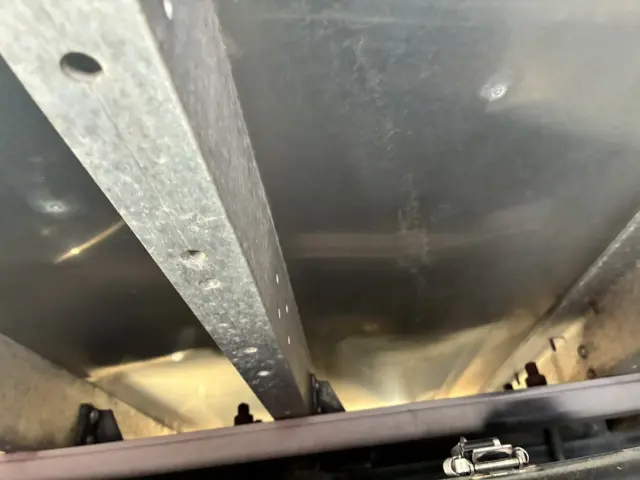 いすゞ ギガ QKG-CYJ77B(8x4)の写真26