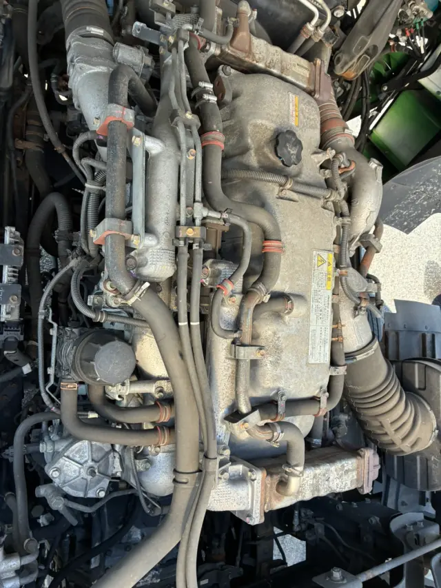 いすゞ ギガ QKG-CYJ77B(8x4)の写真33