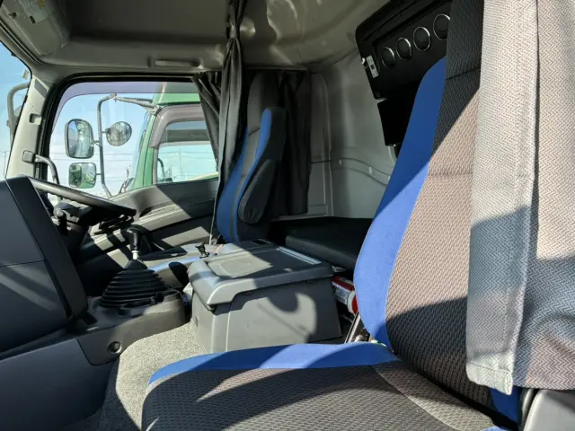 いすゞ ギガ QKG-CYJ77B(8x4)の写真41