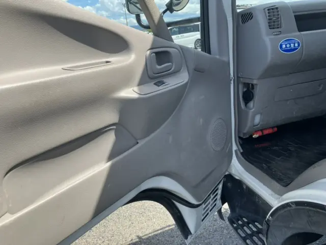 日野 デュトロ BDG-XZU404X(2WD)の写真10