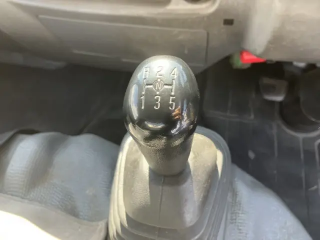 いすゞ エルフ TDG-NKS85AN(4WD)の写真11