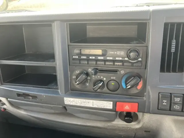 いすゞ エルフ TDG-NKS85AN(4WD)の写真12