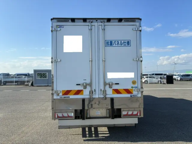 いすゞ フォワード 2PG-FTR90V2(2WD)の写真5