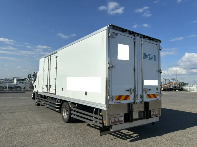 いすゞ フォワード 2PG-FTR90V2(2WD)の写真6