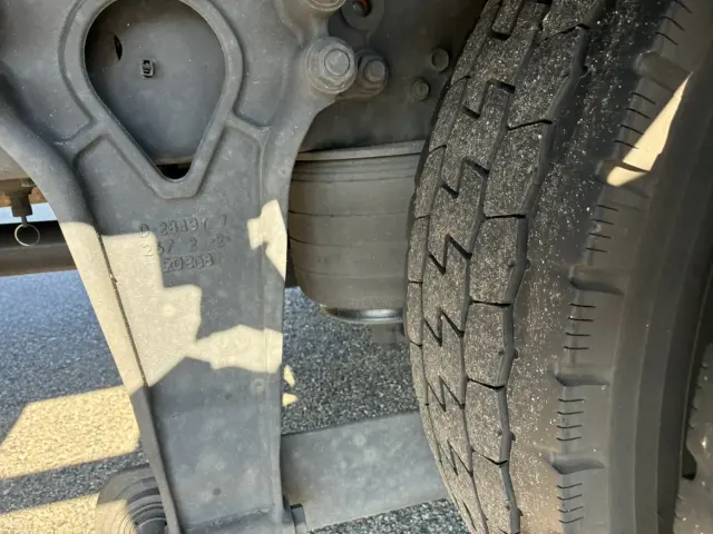 いすゞ フォワード 2PG-FTR90V2(2WD)の写真11