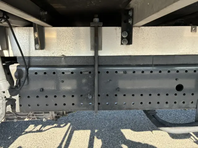 いすゞ フォワード 2PG-FTR90V2(2WD)の写真14