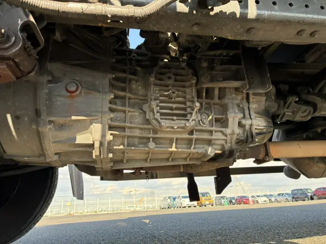 いすゞ フォワード 2PG-FTR90V2(2WD)の写真16