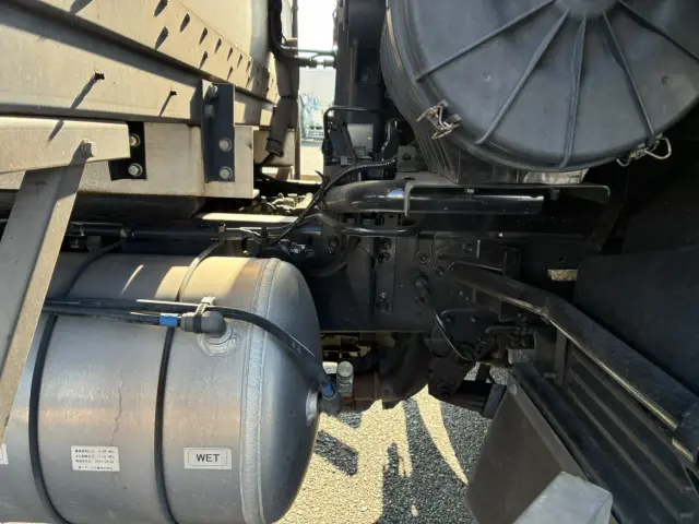 いすゞ フォワード 2PG-FTR90V2(2WD)の写真21