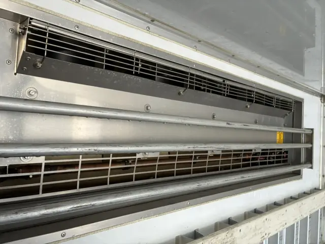 いすゞ フォワード 2PG-FTR90V2(2WD)の写真36