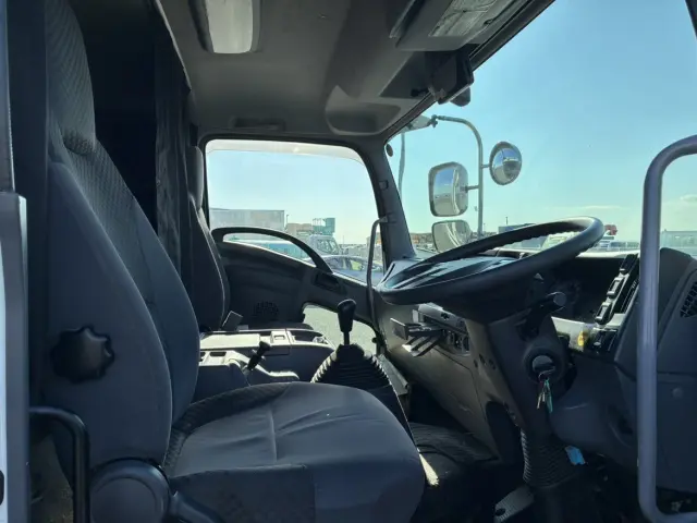 いすゞ フォワード 2PG-FTR90V2(2WD)の写真45