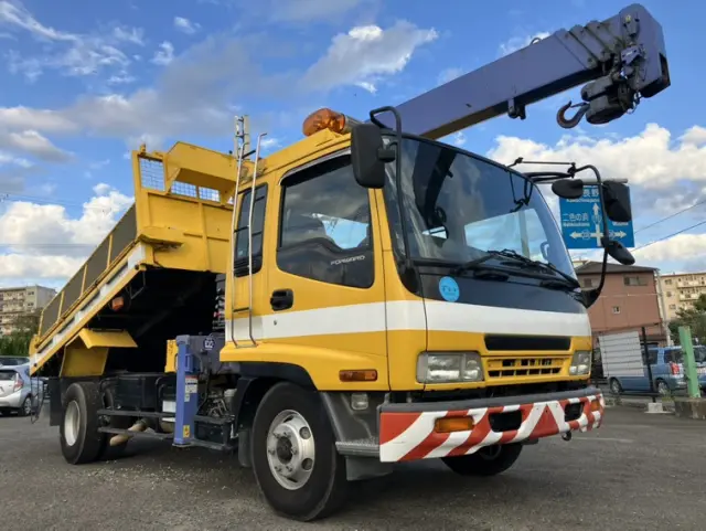 いすゞ フォワード PB-FRR35G3(2WD)の写真3