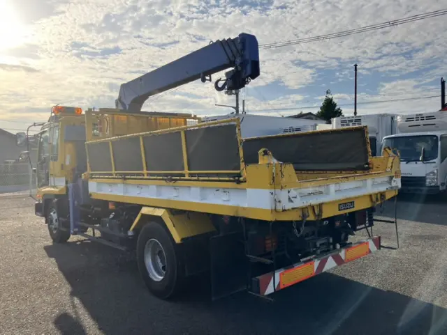 いすゞ フォワード PB-FRR35G3(2WD)の写真7