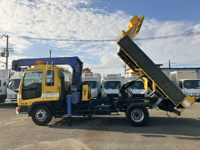 いすゞ フォワード PB-FRR35G3(2WD)の写真9