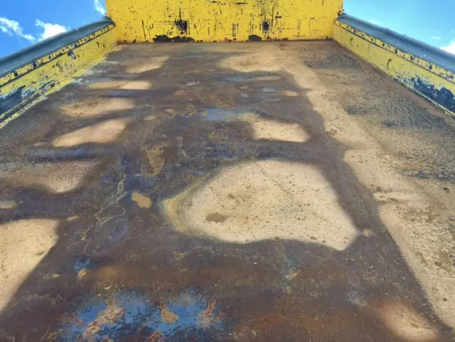 いすゞ フォワード PB-FRR35G3(2WD)の写真11