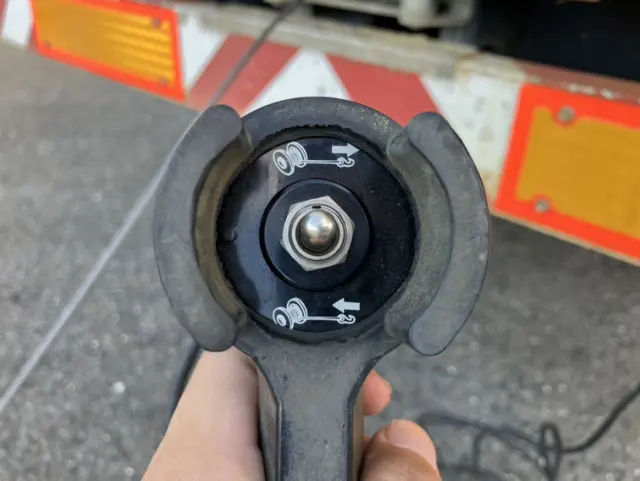 いすゞ フォワード PB-FRR35G3(2WD)の写真25