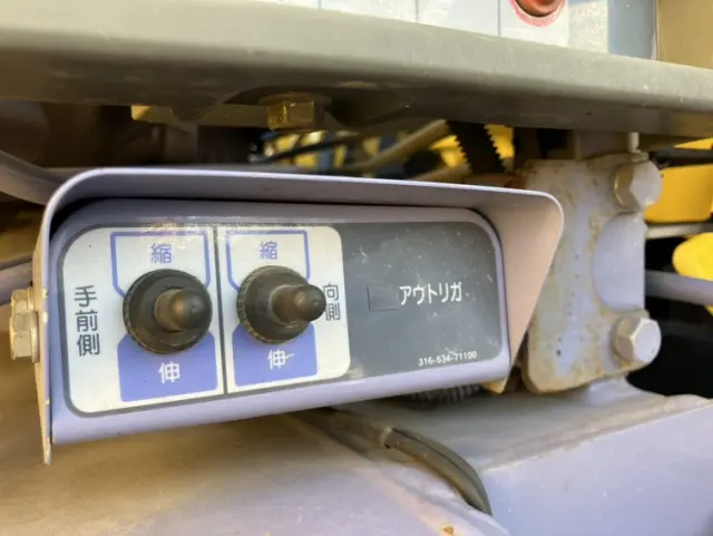 いすゞ フォワード PB-FRR35G3(2WD)の写真29