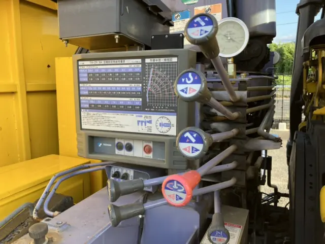 いすゞ フォワード PB-FRR35G3(2WD)の写真31