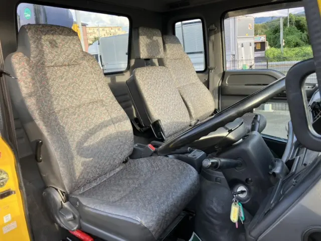 いすゞ フォワード PB-FRR35G3(2WD)の写真42