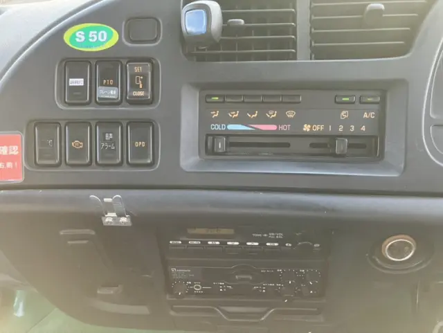 いすゞ フォワード PB-FRR35G3(2WD)の写真48