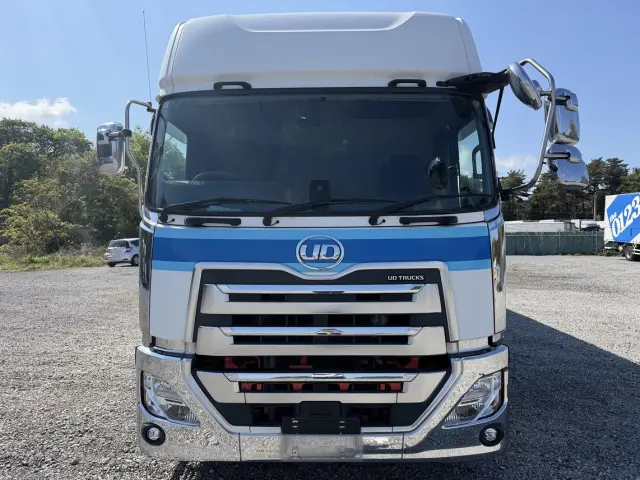 ＵＤ クオン 2PG-CG5CA(8x4)の写真2