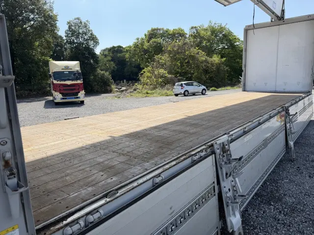 ＵＤ クオン 2PG-CG5CA(8x4)の写真10