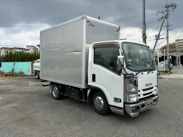 いすゞ エルフ TRG-NLR85AN(2WD)の写真3