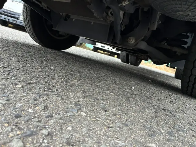 いすゞ エルフ TRG-NLR85AN(2WD)の写真14