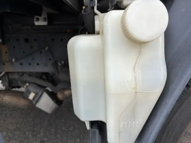 いすゞ エルフ TRG-NLR85AN(2WD)の写真19