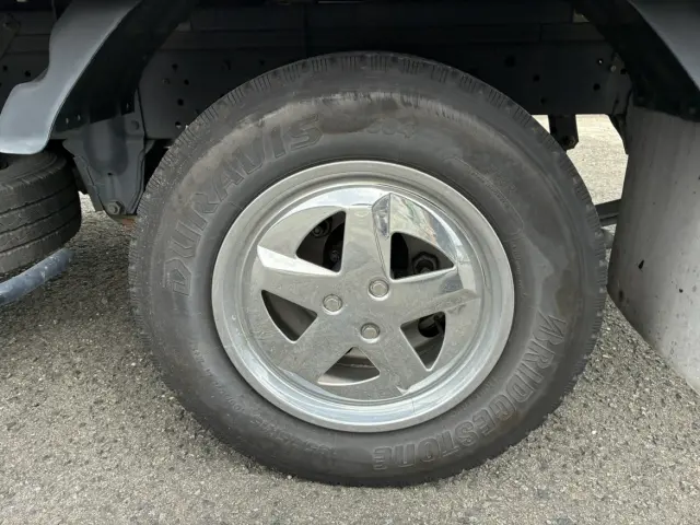 いすゞ エルフ TRG-NLR85AN(2WD)の写真24