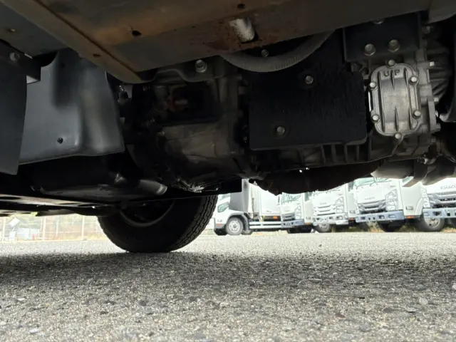 いすゞ エルフ TRG-NLR85AN(2WD)の写真31