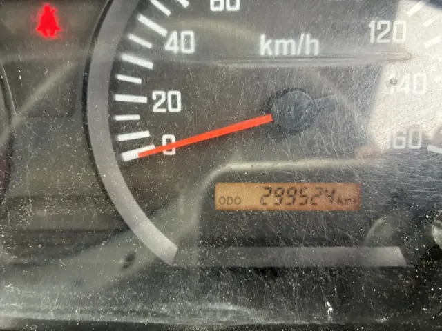 いすゞ エルフ TRG-NLR85AN(2WD)の写真38