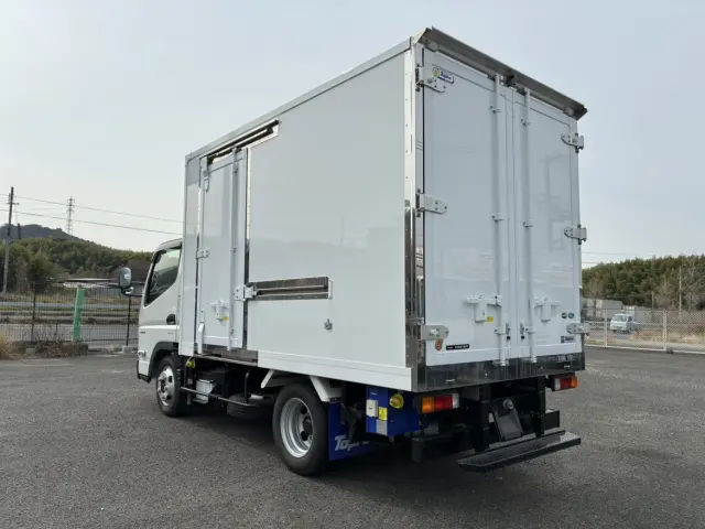 三菱 キャンター 2RG-FBA20(2WD)の写真4