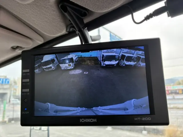 三菱 キャンター 2RG-FBA20(2WD)の写真16