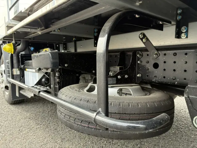 三菱 キャンター 2RG-FBA20(2WD)の写真36