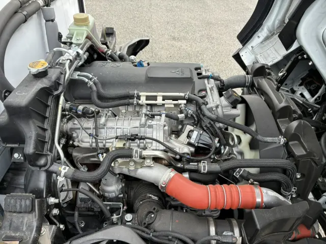 三菱 キャンター 2RG-FBA20(2WD)の写真47