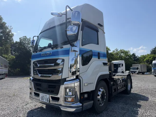 いすゞ ギガ 2KG-EXD52CD(2WD)の写真1