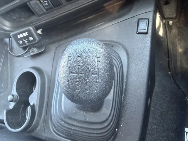 いすゞ ギガ 2KG-EXD52CD(2WD)の写真16