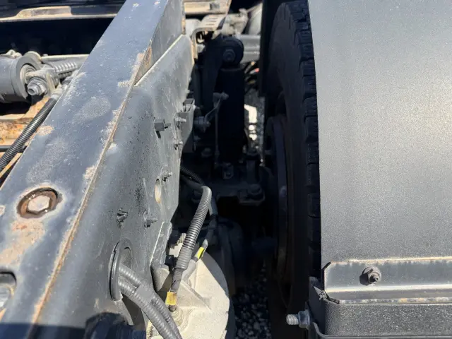 いすゞ ギガ 2KG-EXD52CD(2WD)の写真25