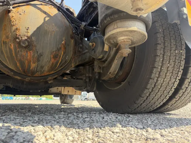 いすゞ ギガ 2KG-EXD52CD(2WD)の写真28