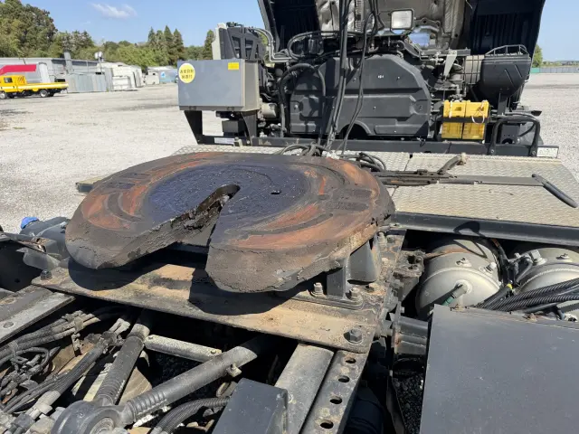 いすゞ ギガ 2KG-EXD52CD(2WD)の写真29