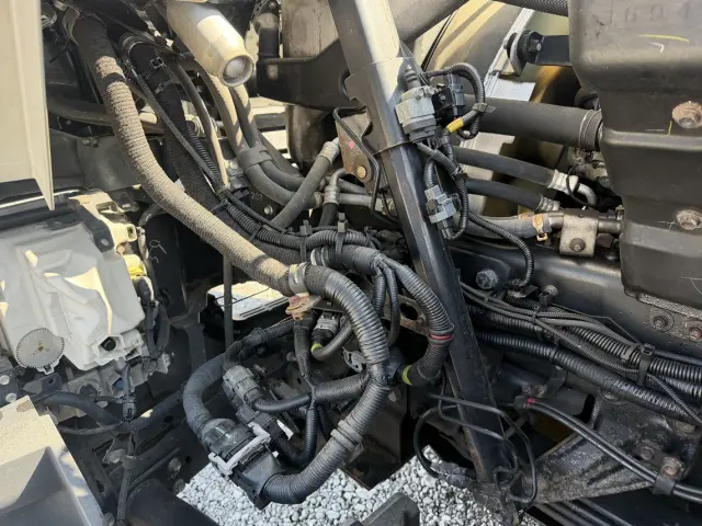 いすゞ ギガ 2KG-EXD52CD(2WD)の写真42