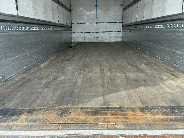 日野 レンジャー 2PG-FD2ABG(2WD)の写真8