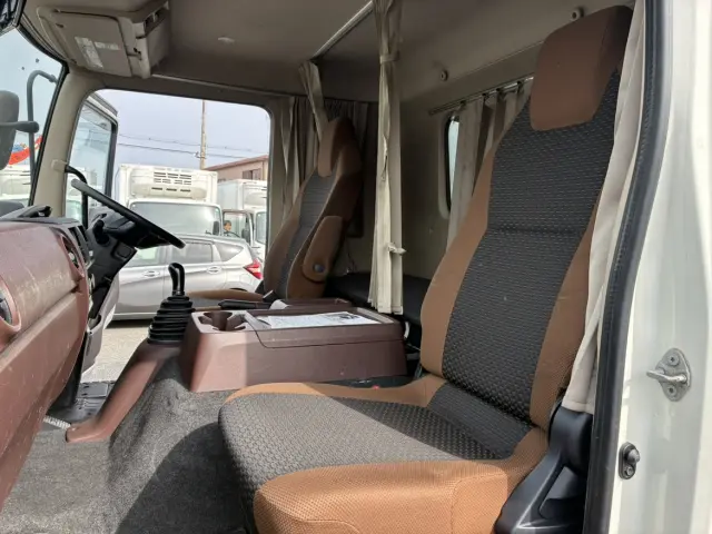 日野 レンジャー 2PG-FD2ABG(2WD)の写真21
