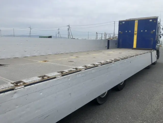 日野 プロフィア 2DG-FW1AHGの写真31