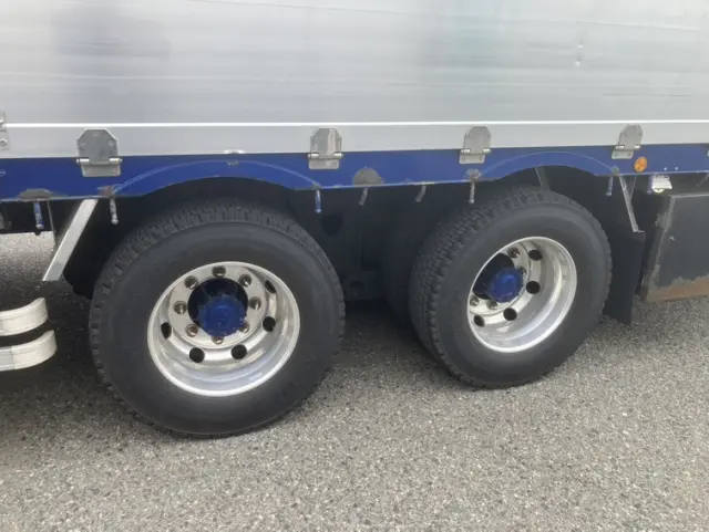 日野 プロフィア 2DG-FW1AHGの写真12